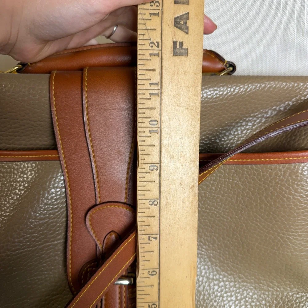 Dooney & Bourke All Weather Leather Briefcase Messenger Bag Taupe Tan Vintage